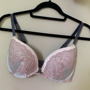 Victoria’s Secret Dream Angels push-up bra